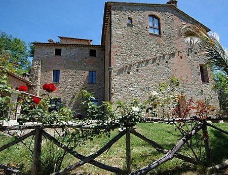 Gasthaus Castel D'Arno Perugia Exterior foto